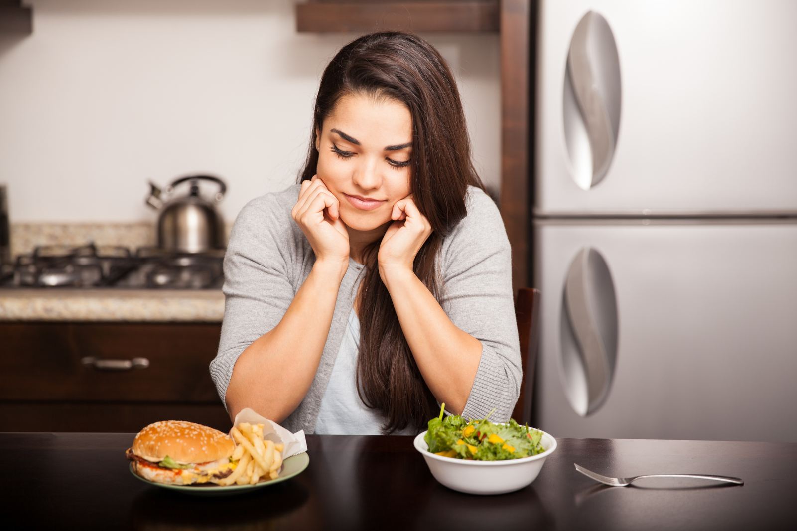 7 Clever Strategies to Tackle Food Cravings